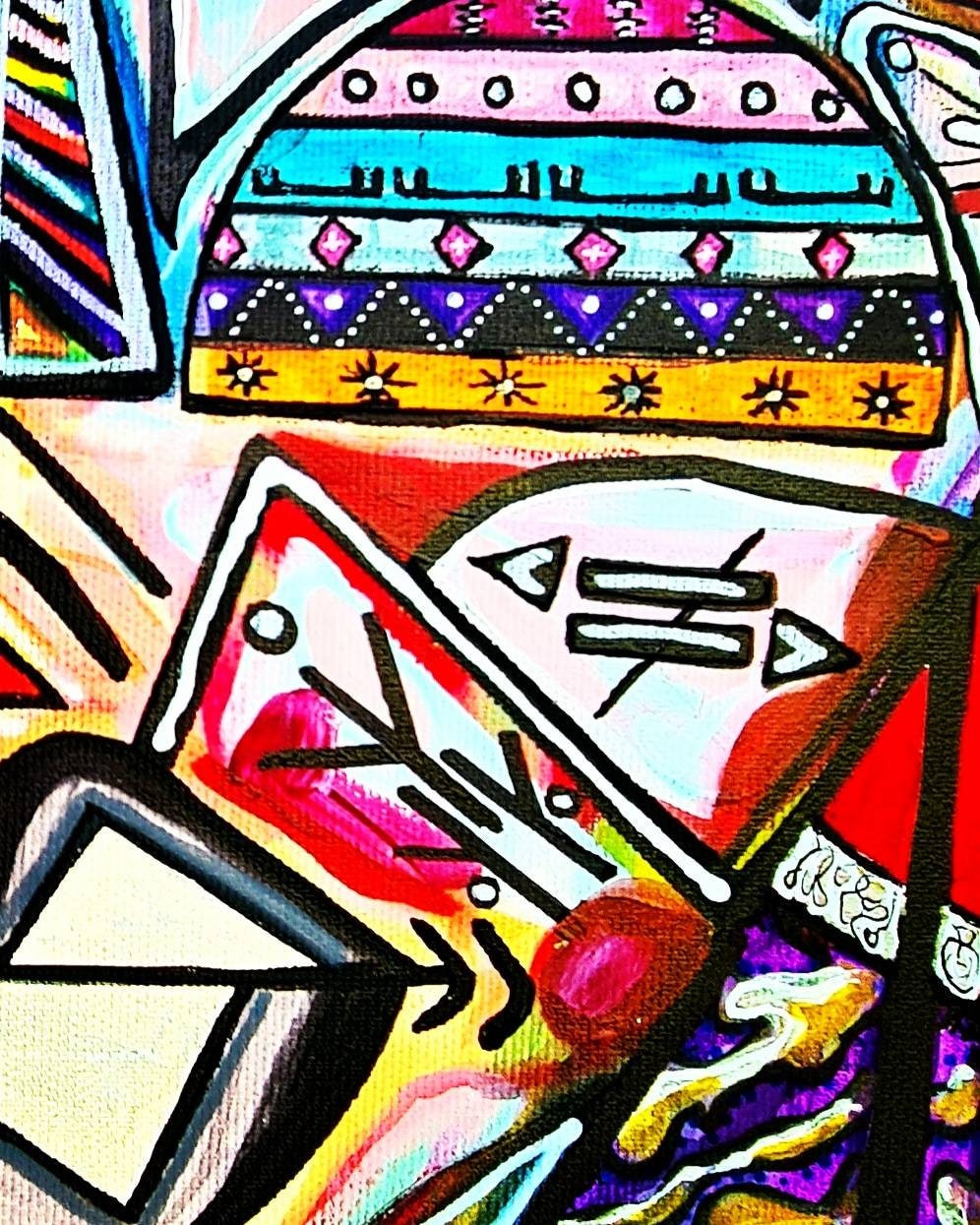 Bishop detail: banded headdress in turquoise and pink above white triangles marked with arrow glyphs